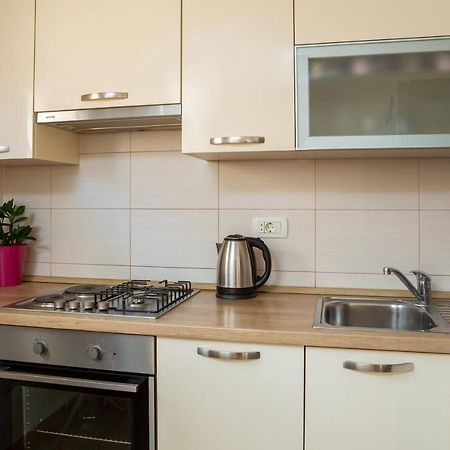 Adriatic Beach Suites Омиш Экстерьер фото
