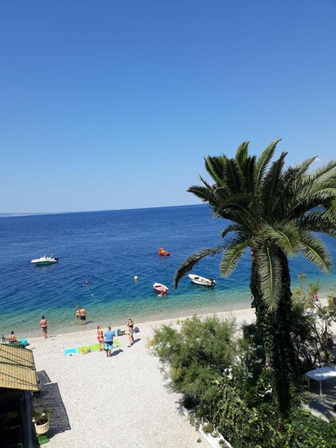 Adriatic Beach Suites Омиш Экстерьер фото