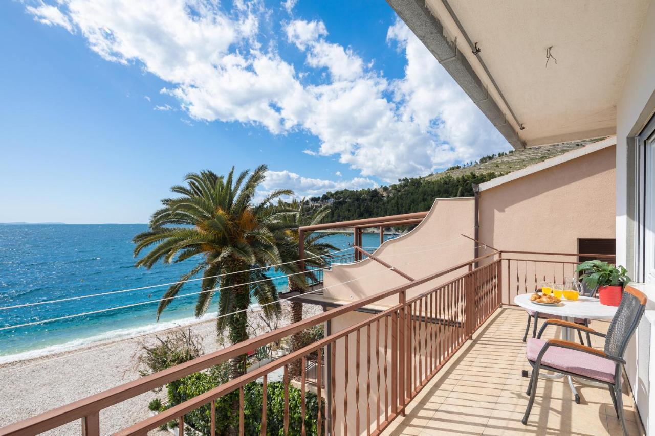 Adriatic Beach Suites Омиш Экстерьер фото