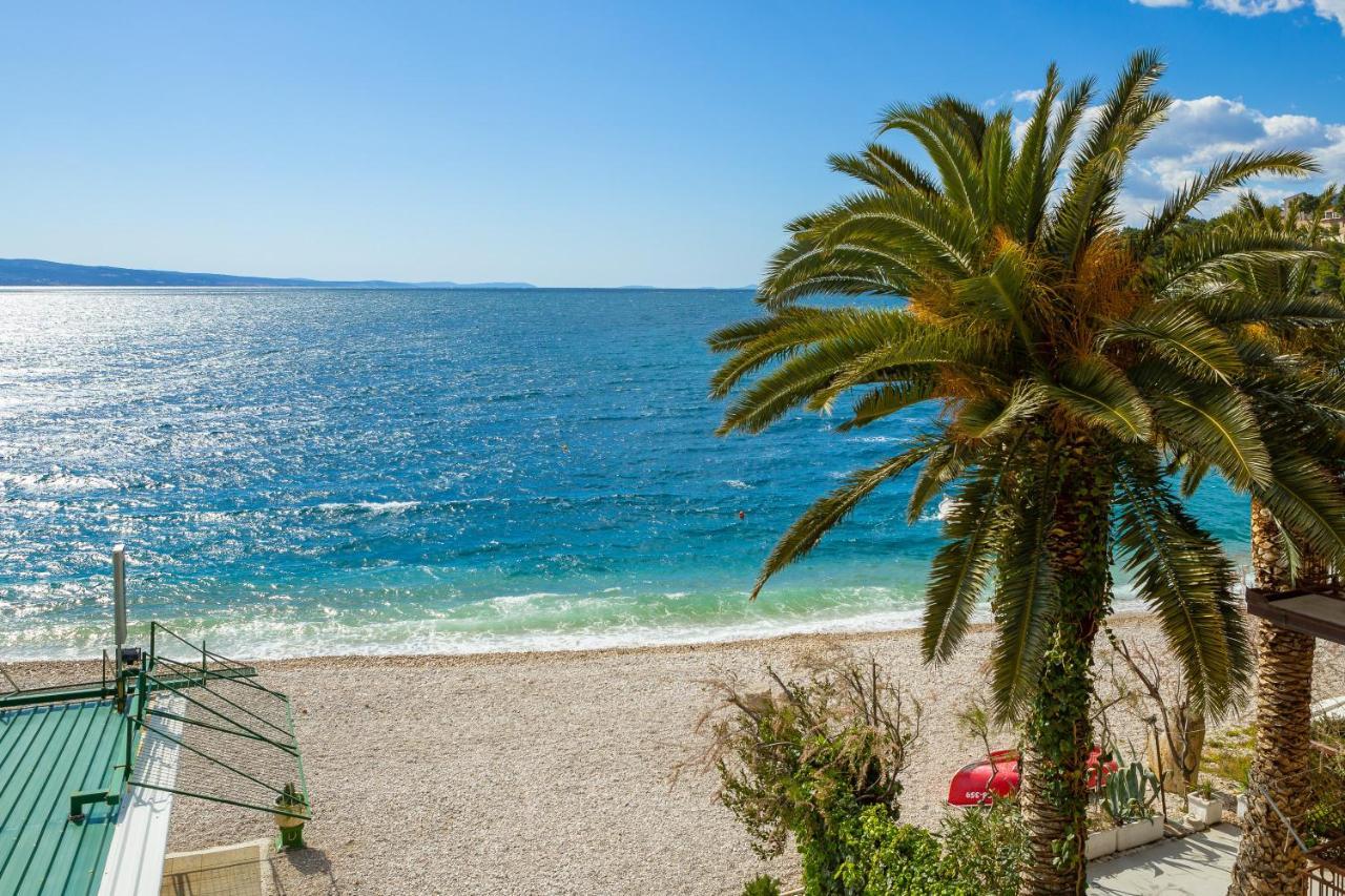 Adriatic Beach Suites Омиш Экстерьер фото