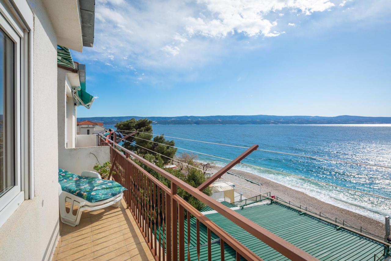 Adriatic Beach Suites Омиш Экстерьер фото